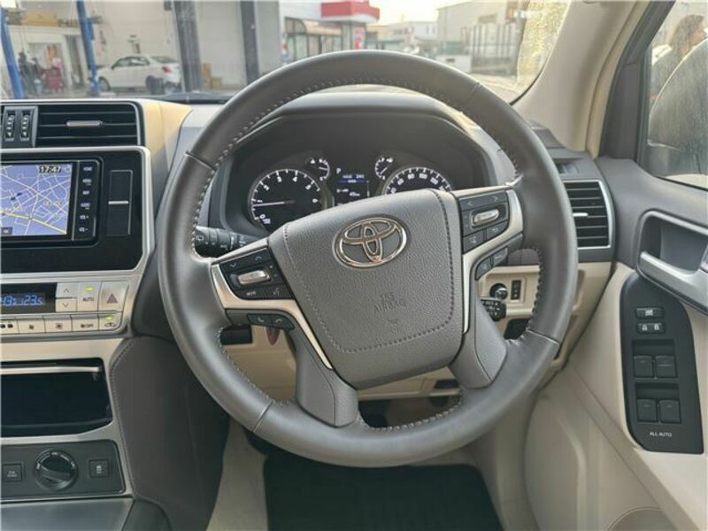 LAND CRUISER PRADO-2