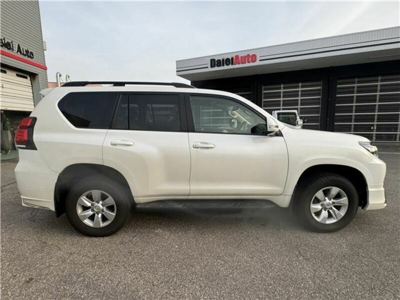 LAND CRUISER PRADO-3