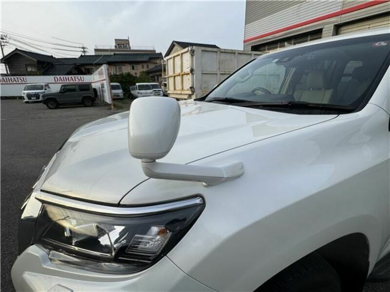 LAND CRUISER PRADO-7
