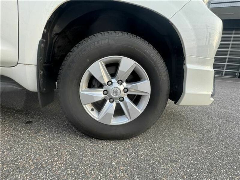 LAND CRUISER PRADO-11