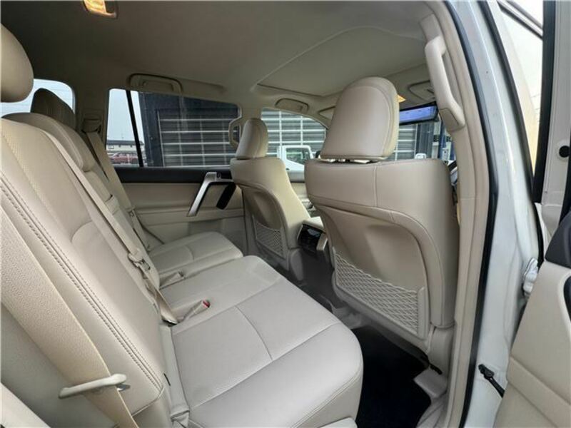 LAND CRUISER PRADO-28