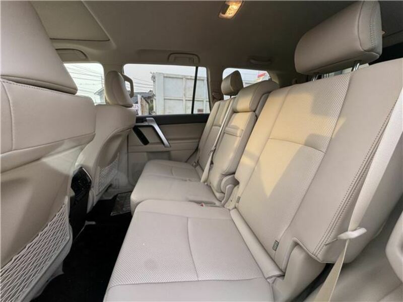 LAND CRUISER PRADO-37