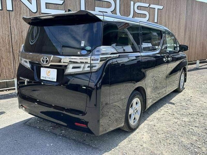 VELLFIRE-15