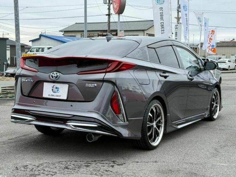 PRIUS PHV