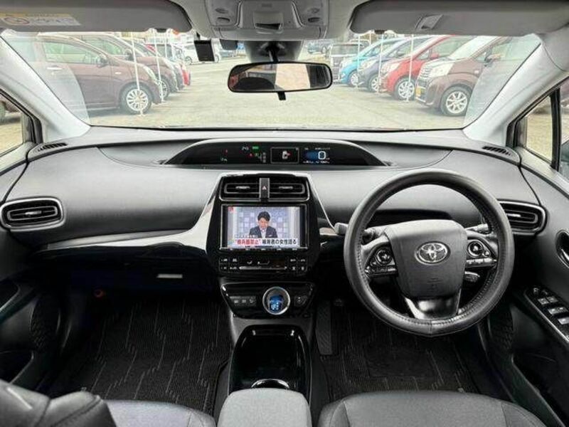 PRIUS PHV