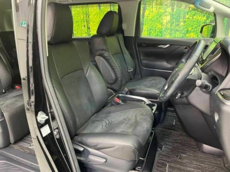 VELLFIRE-8