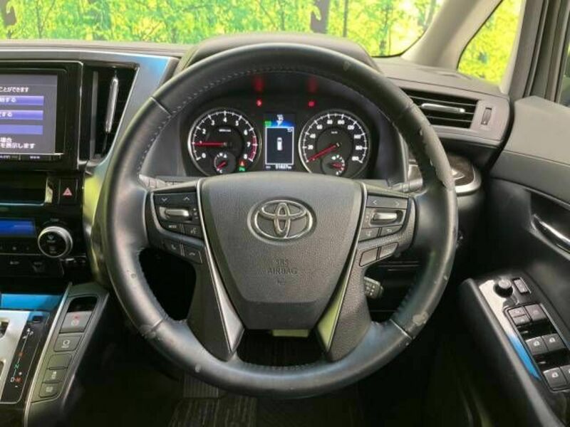 VELLFIRE-12