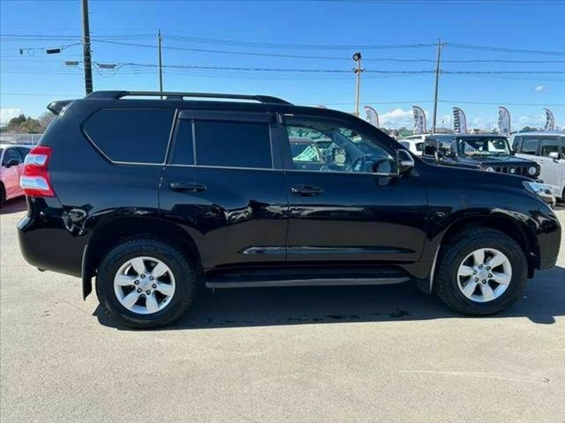 LAND CRUISER PRADO-11