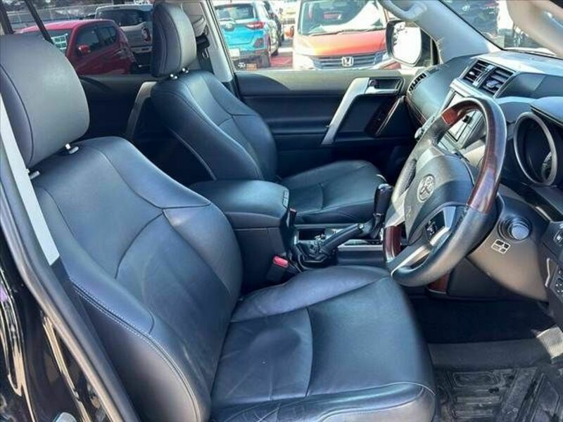 LAND CRUISER PRADO-15