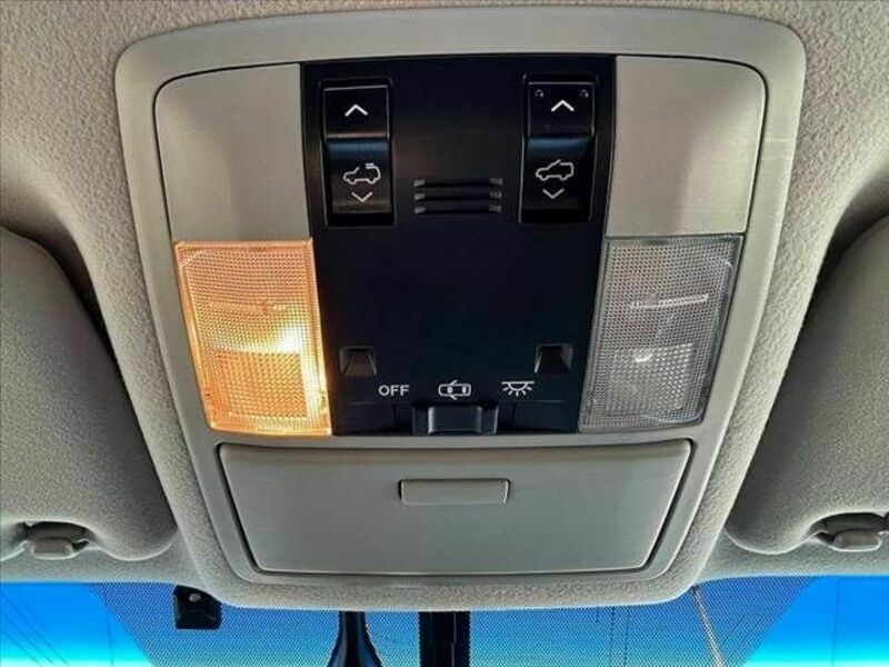 LAND CRUISER PRADO-27