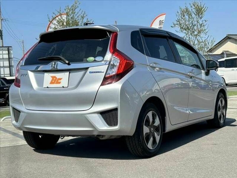 FIT HYBRID-14