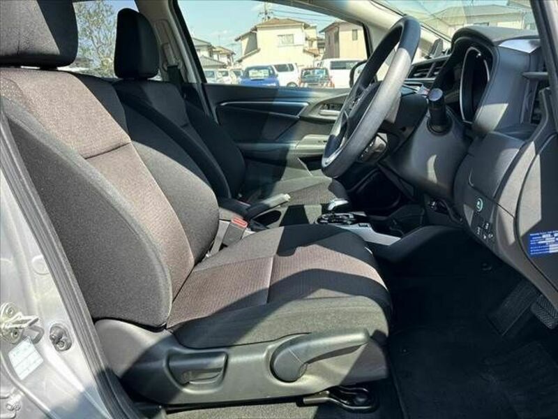 FIT HYBRID-15