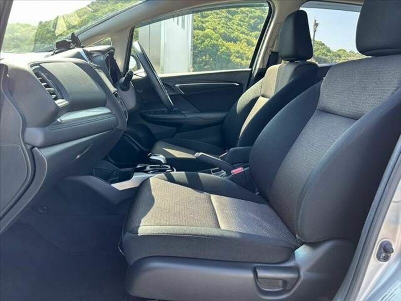 FIT HYBRID-16