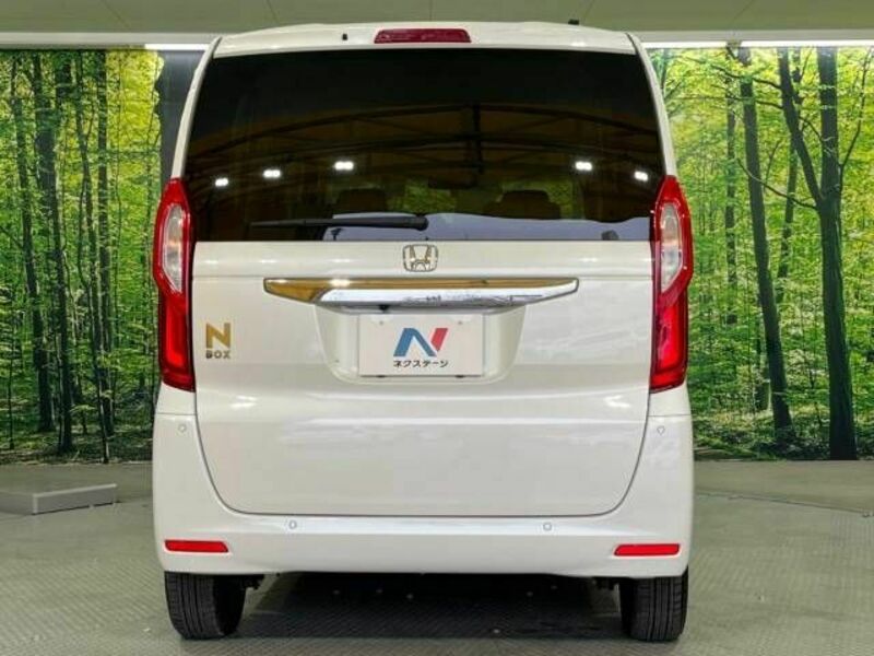 N BOX