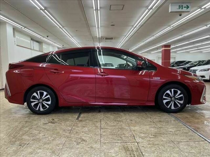 PRIUS PHV