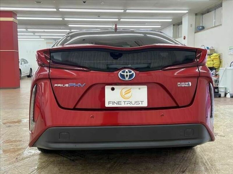 PRIUS PHV
