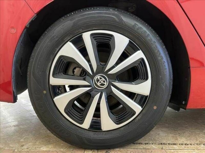 PRIUS PHV