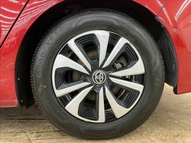 PRIUS PHV
