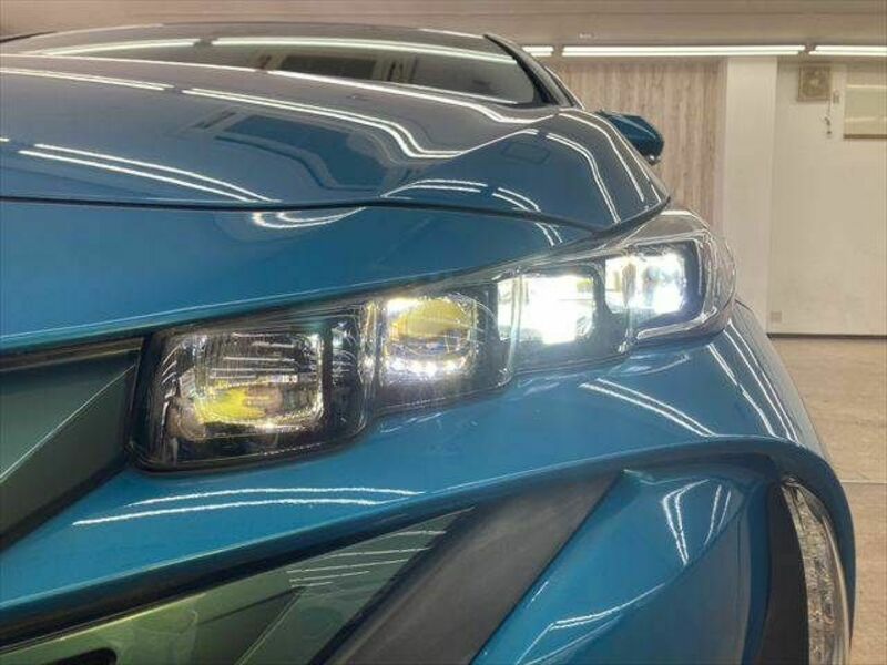 PRIUS PHV