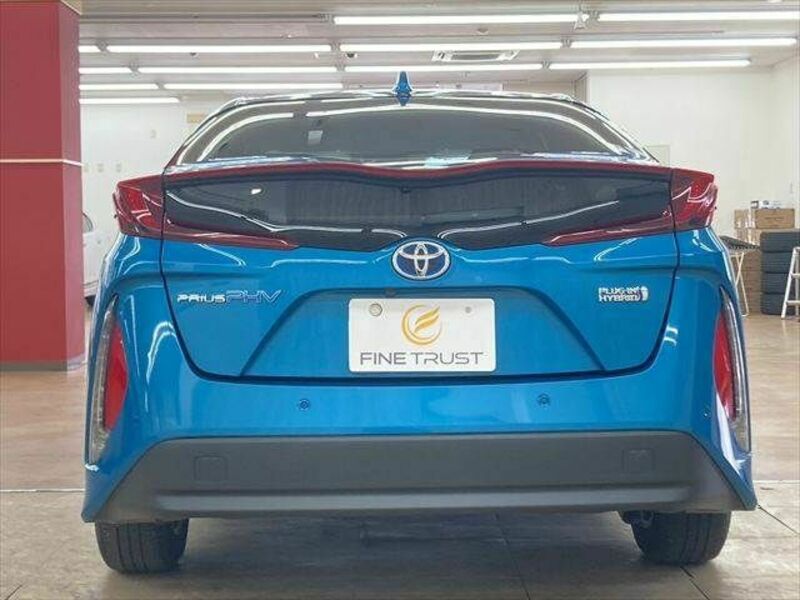 PRIUS PHV
