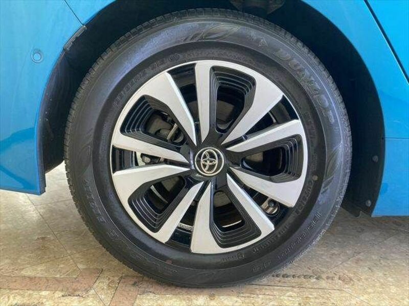 PRIUS PHV