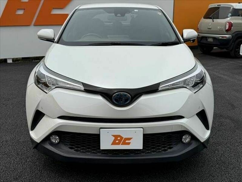 C-HR-8