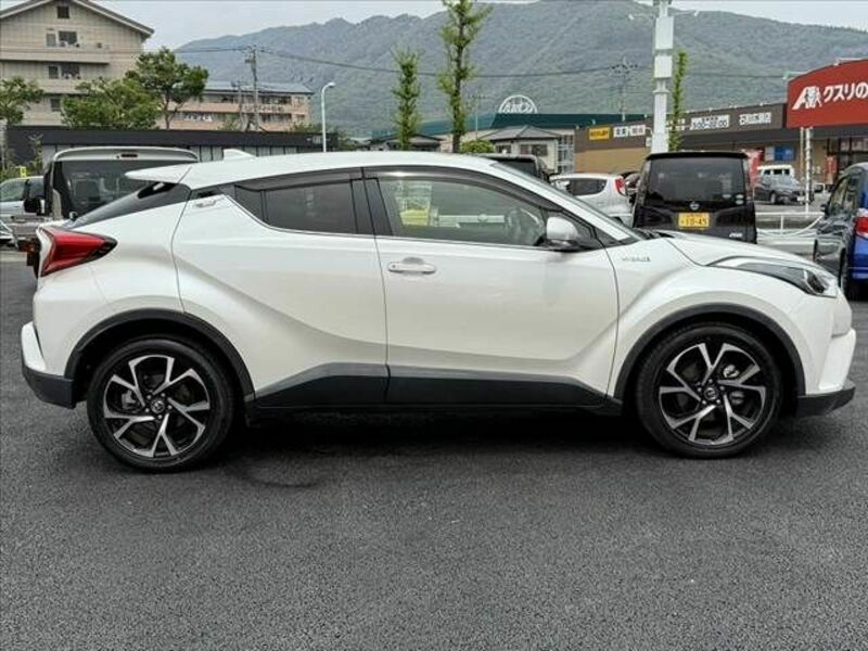 C-HR-11