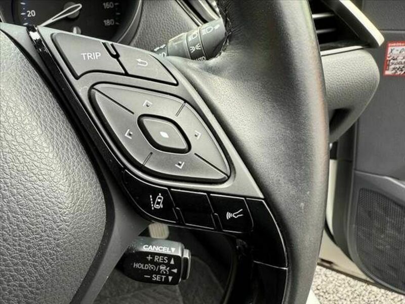C-HR-21