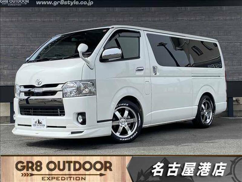 TOYOTA　HIACE VAN