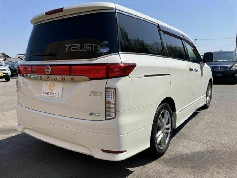 ELGRAND-16
