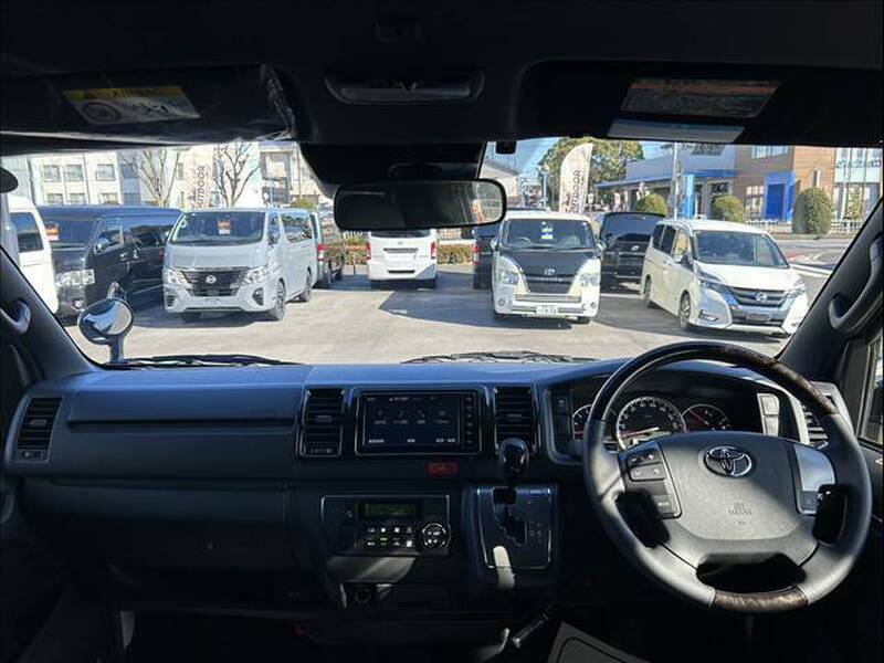 HIACE VAN-3