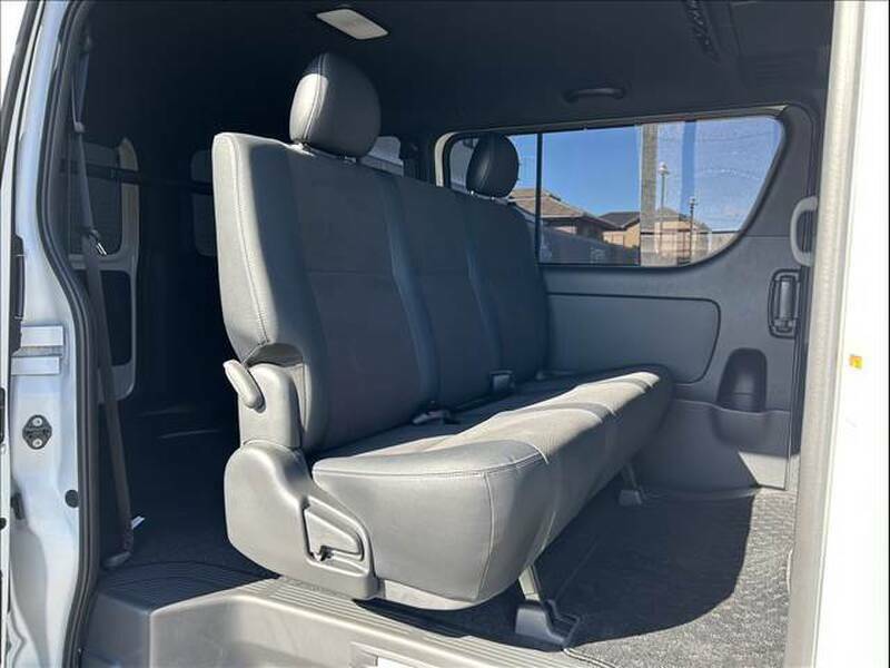 HIACE VAN-7