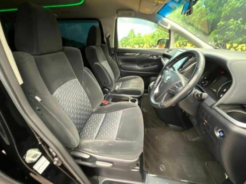 VELLFIRE-7