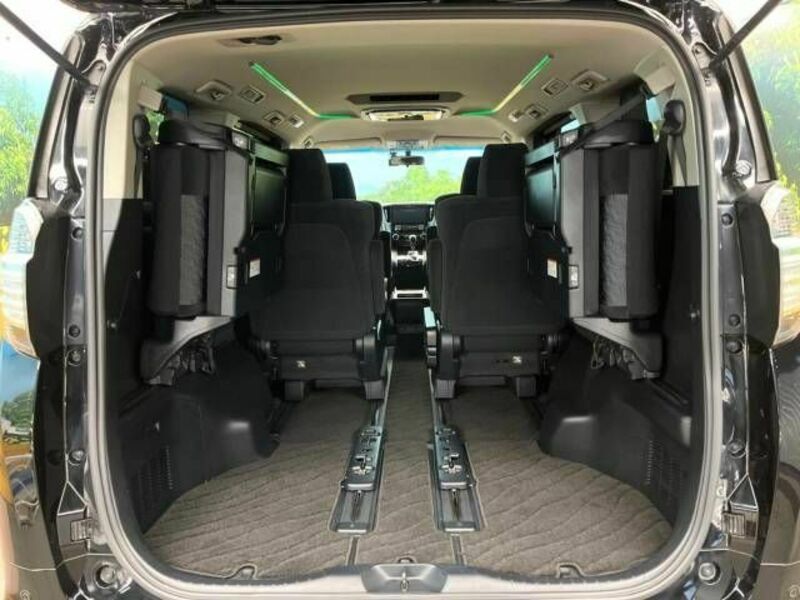 VELLFIRE-10