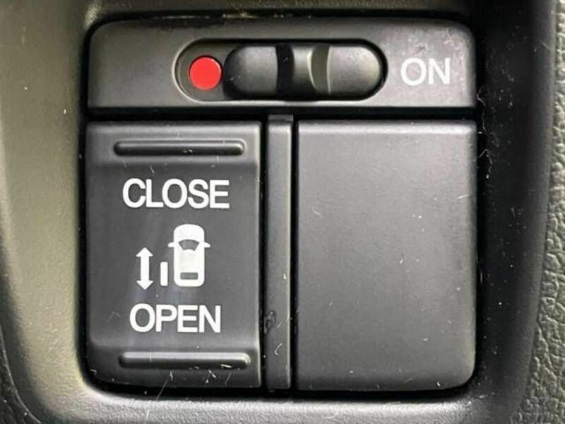 N BOX