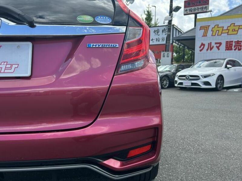 FIT HYBRID-8