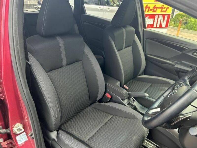 FIT HYBRID-11