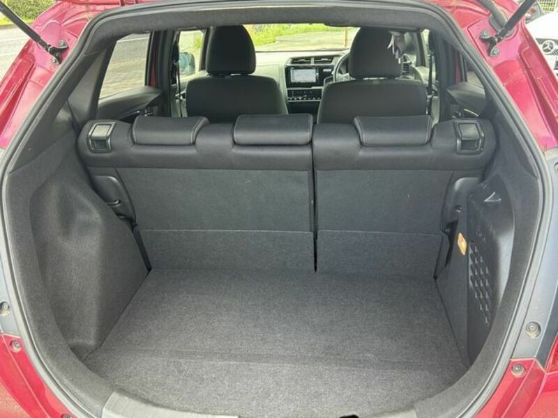 FIT HYBRID-13