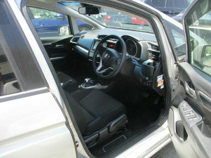 FIT HYBRID-16