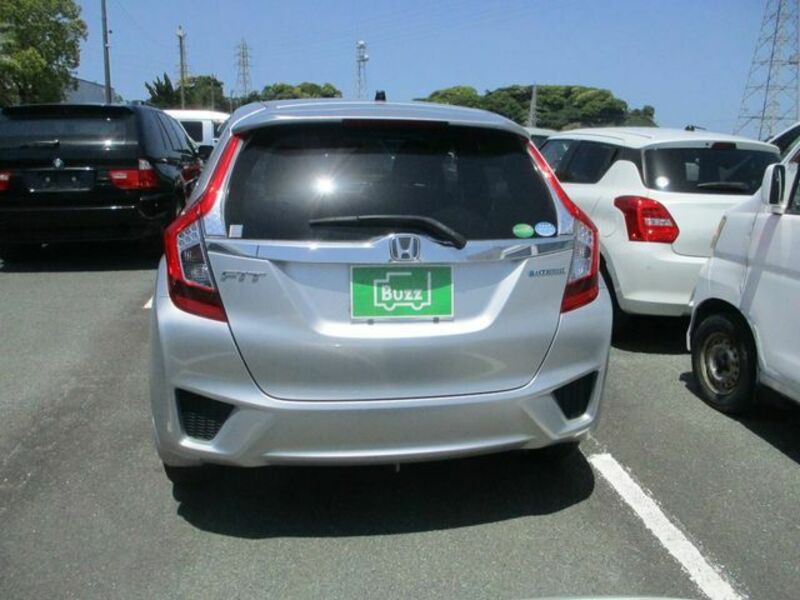 FIT HYBRID-29