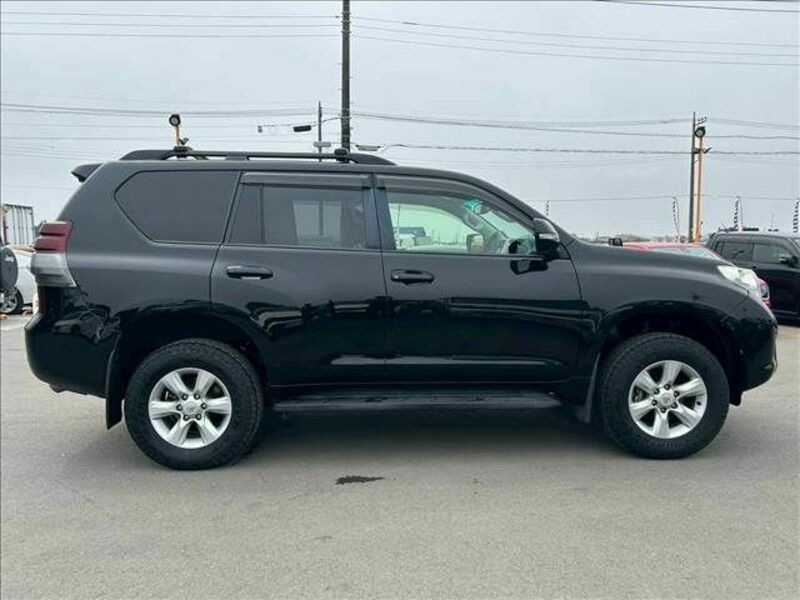 LAND CRUISER PRADO-11