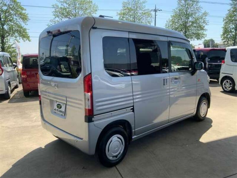 N-VAN-9