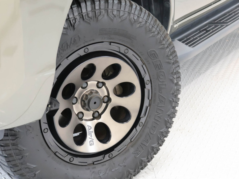 HILUX