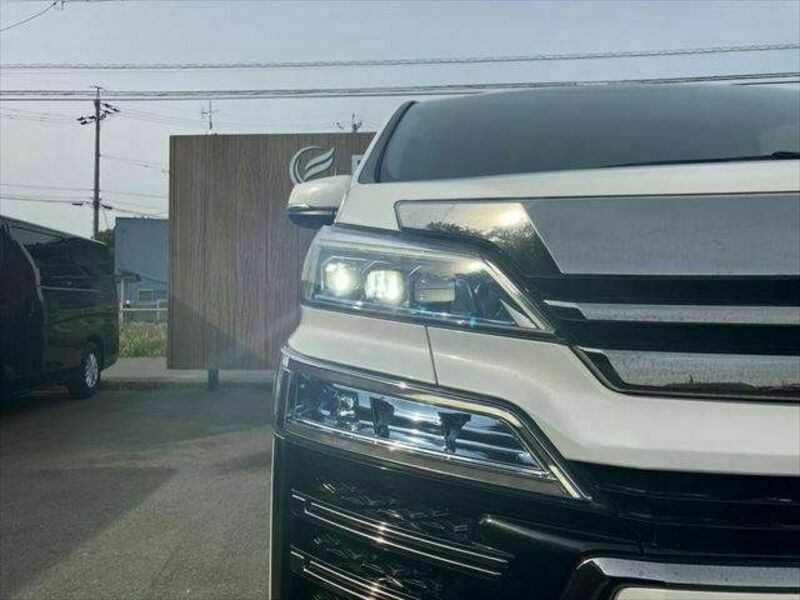 VELLFIRE-10