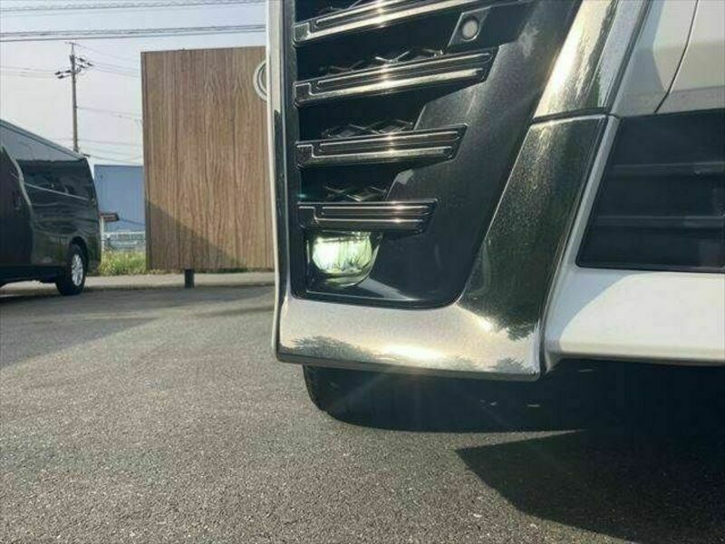 VELLFIRE-11