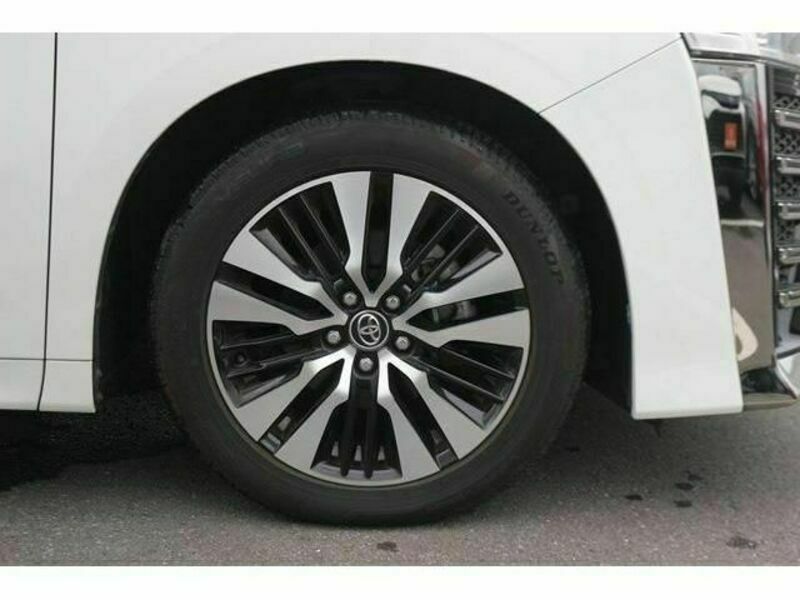 VELLFIRE-12