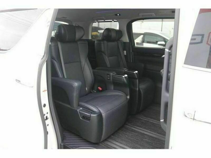 VELLFIRE-14