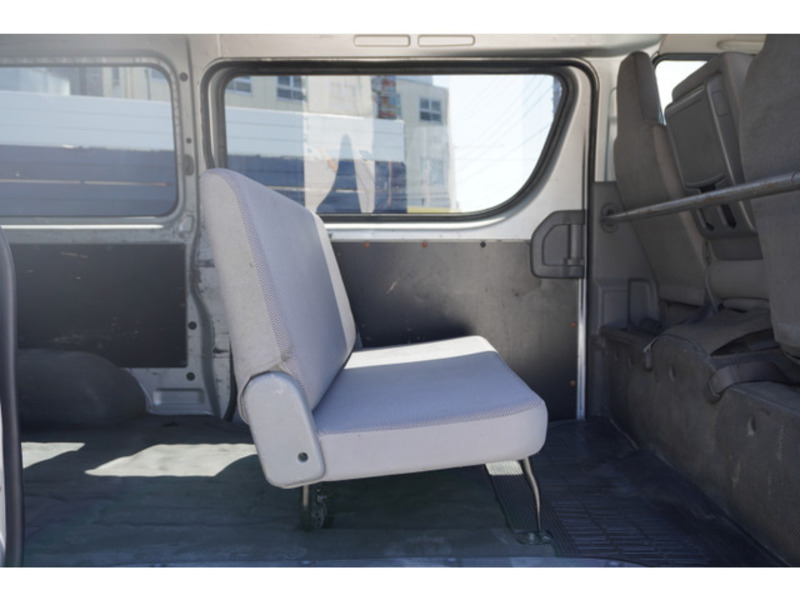HIACE VAN-11