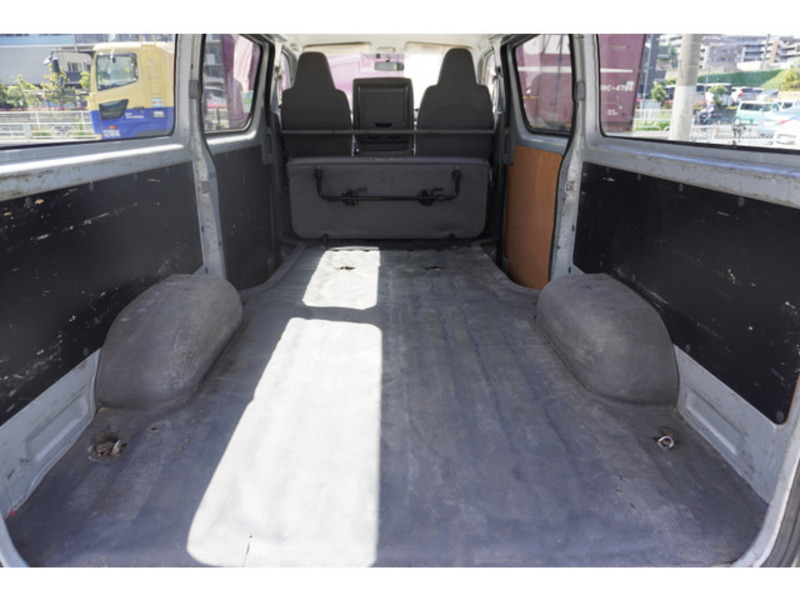 HIACE VAN-16