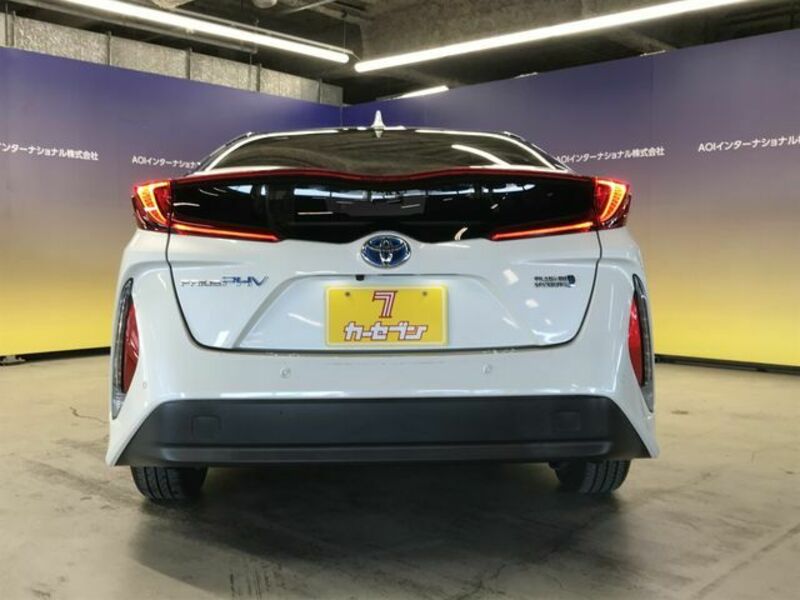 PRIUS PHV
